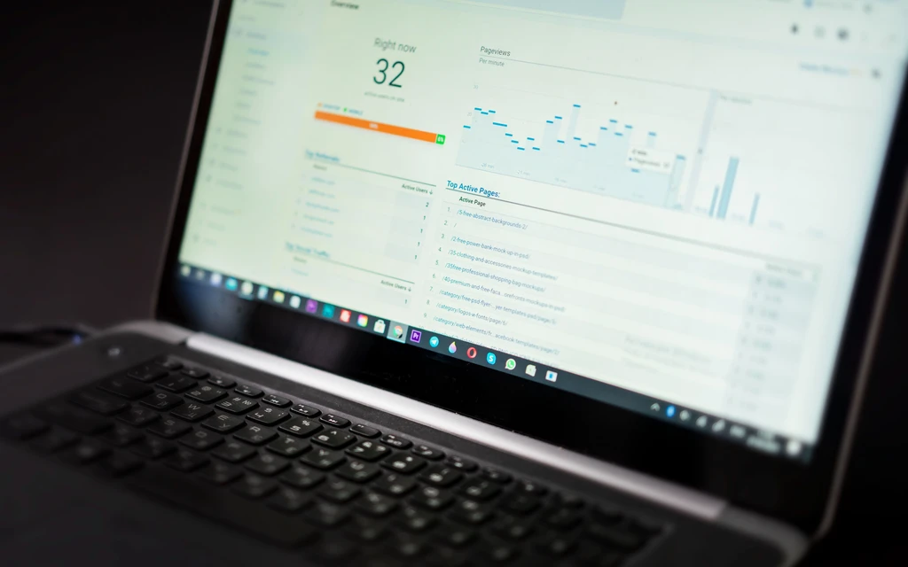Servicio de mantenimiento de páginas web de Macgráficas: actualizaciones, copias de seguridad, seguridad y monitoreo del sitio WordPress